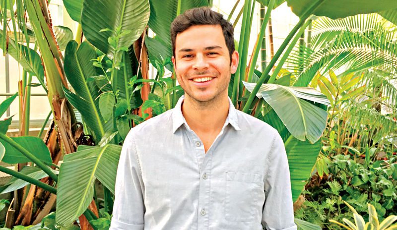 Rodrigo Fuentes De repente, Perla Club de lectura